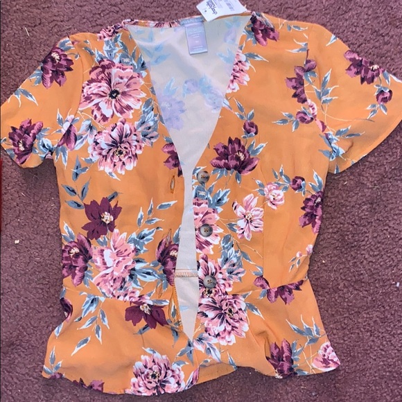 A top - Picture 1 of 2